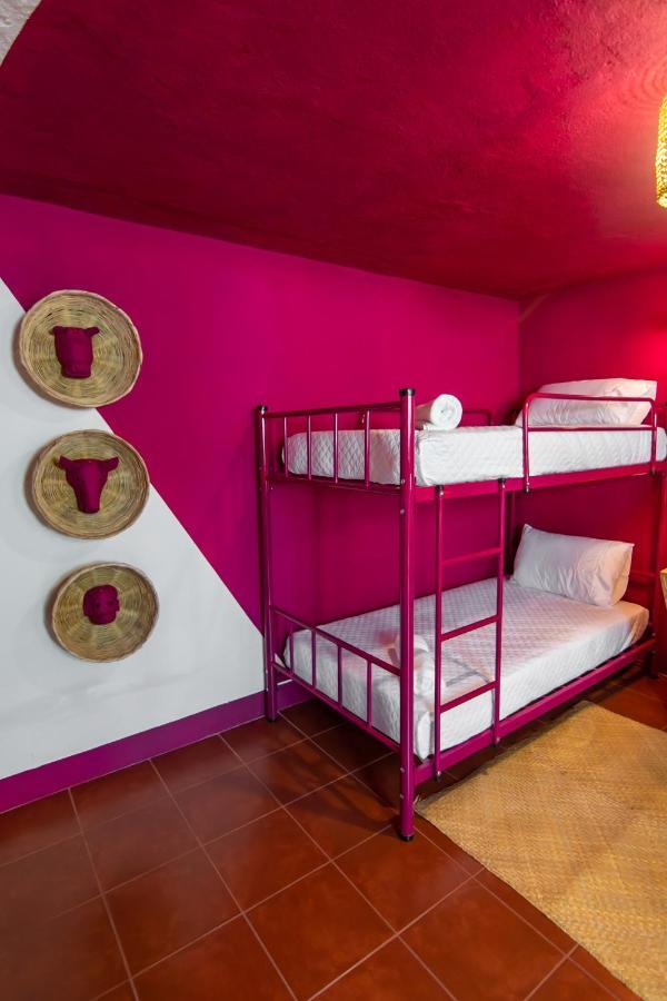 Why Not Hotel Antigua Exterior foto
